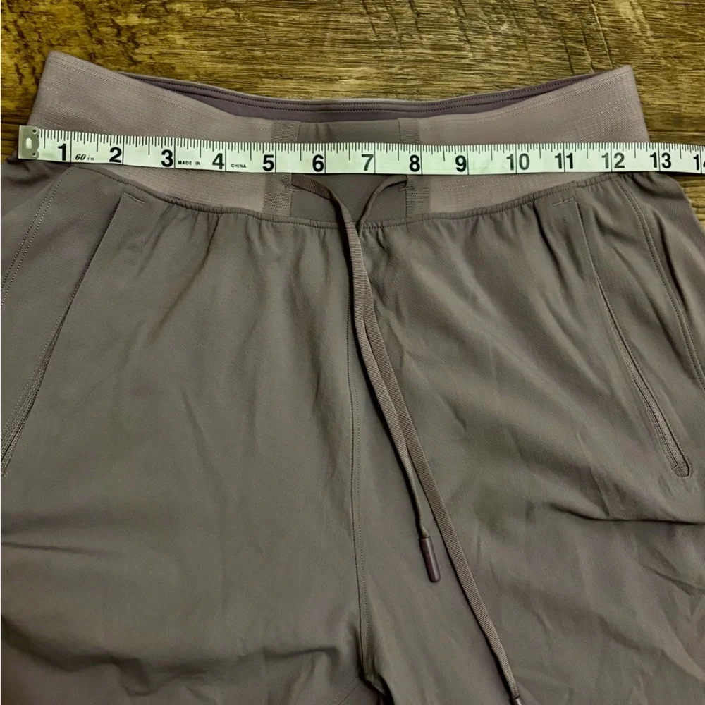 Women's Lululemon License to Train High-Rise Pant | Size 4